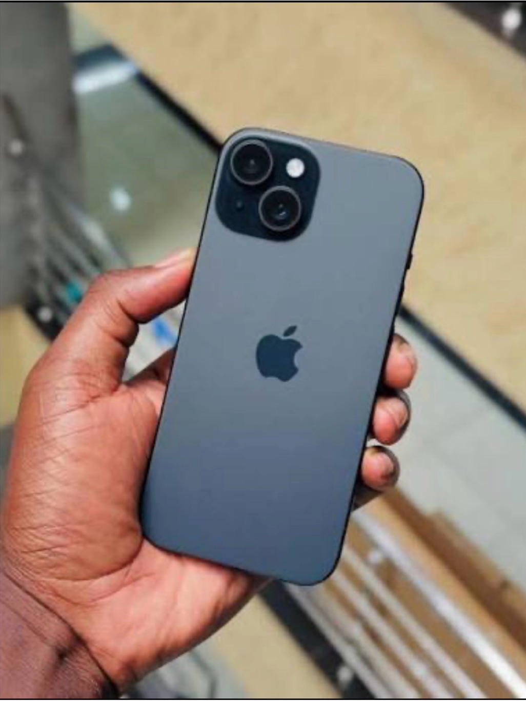 Iphone 15 Simple